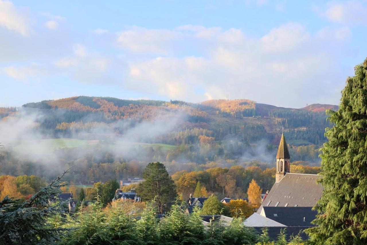 Knockendarroch Hotel Pitlochry Exterior photo