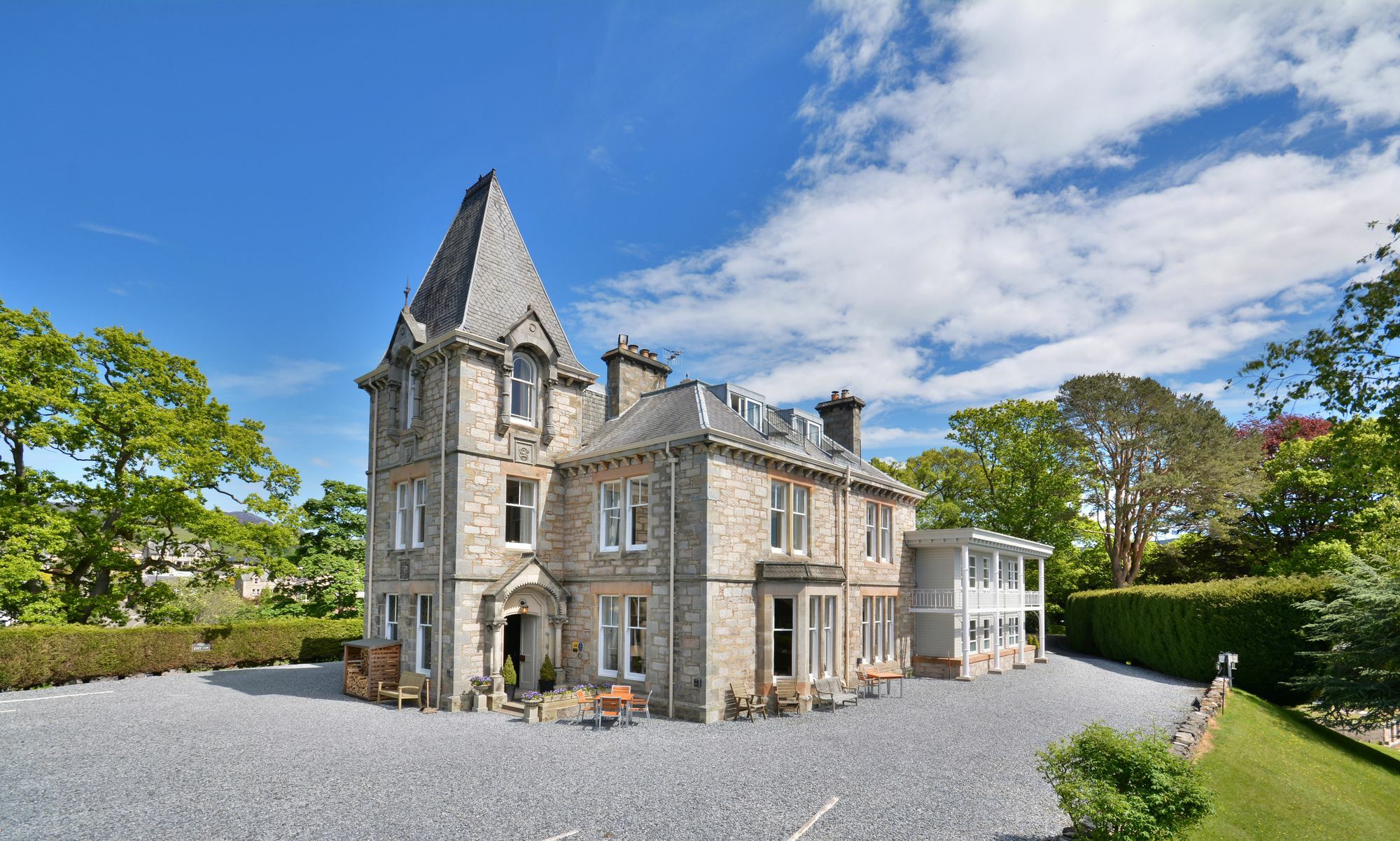 Knockendarroch Hotel Pitlochry Exterior photo